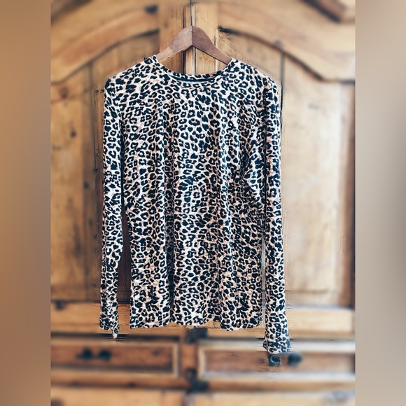 Top / Cuddl Duds / Leopard Print - Picture 11 of 13